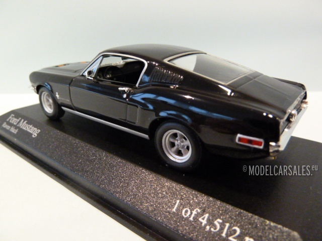 Ford Mustang Fastback 2+2 Black 400082020 MINICHAMPS diecast model car / scale model For