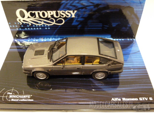 1:43 Diecast Model Car DY073 Alfa Romeo GTV6 James Bond 007 Octopussy