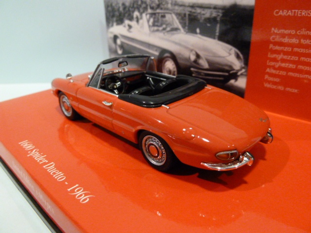 Alfa Romeo 1600 Spider Duetto Red 1 43 403120533