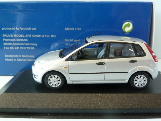 Auto, Ford Fiesta 1.4 16V, kleine ca., Modell Jahr 2002-, Silber
