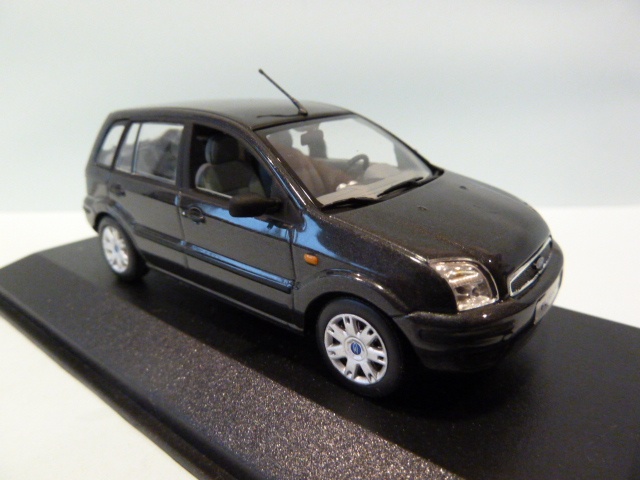 Minichamps ford fusion