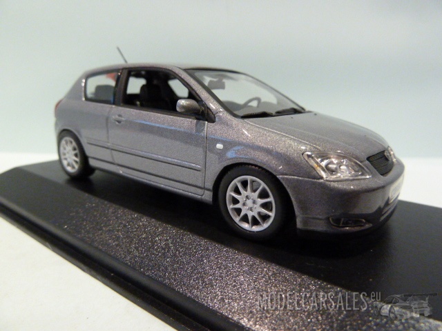 Toyota Corolla TS Grey Metallic 1:43 400166102 MINICHAMPS diecast model car / scale