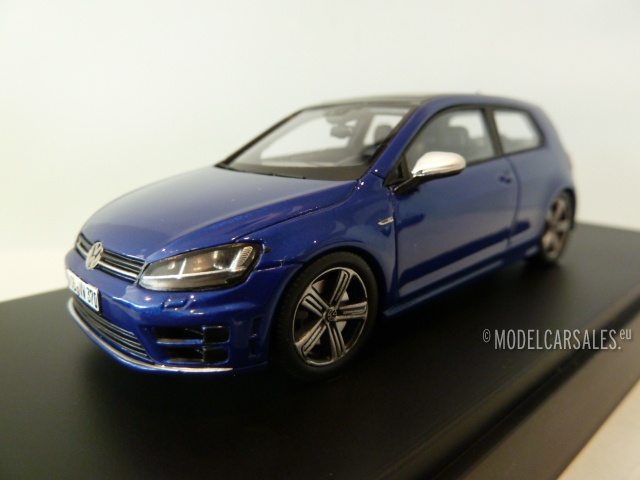 Volkswagen Golf VII R Lapiz Blue Metallic 1:43 Spark 5GV099300D5K