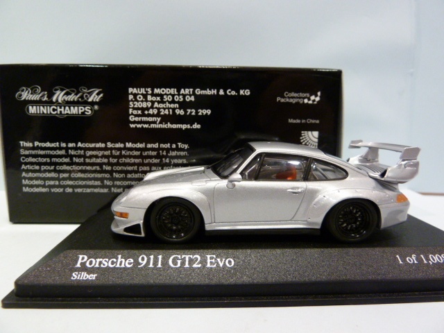 Porsche 911 GT2 Evo Silver 1:43 430986790 MINICHAMPS diecast model