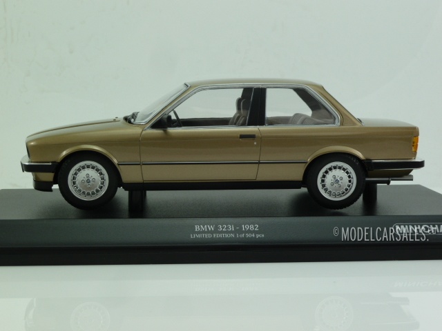 BMW 323i E30 1982 rot metallic 1 of 400 1:18 Minichamps 155026007 neu & OVP