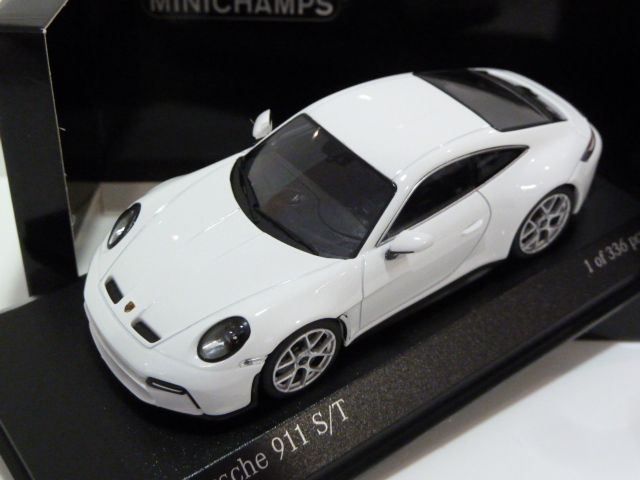 Porsche 911 (992.1) S/T