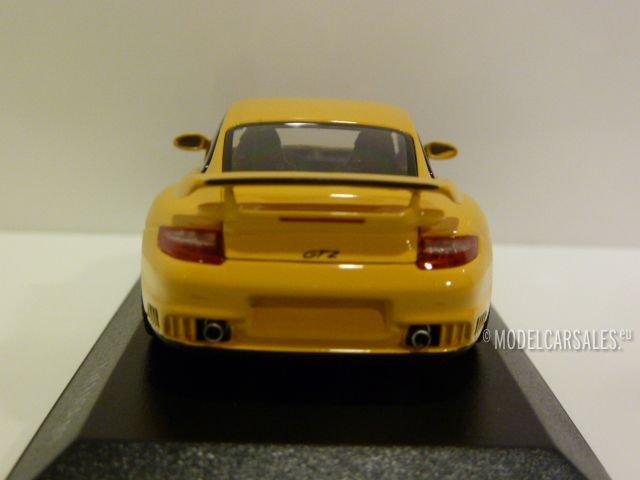 Porsche 911 (997 II) GT2 Speed Yellow 1:43 400066300 MINICHAMPS 