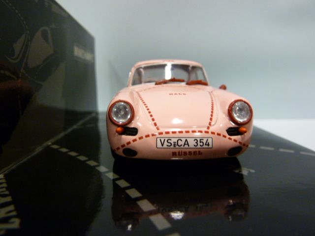 Porsche 356 C Coupe Pink Pig 1:43 Minichamps 430062326