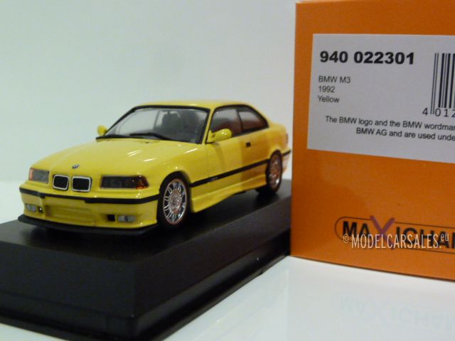 BMW M3 (e36) Coupe Dakar Yellow 1:43 940022301 MAXICHAMPS diecast 