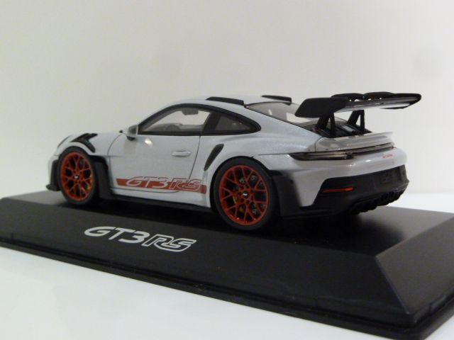 Porsche 911 (992) GT3 RS Ice Grey Metallic W/ Pyro Red Wheels 1:43  WAP0201530P001 SPARK diecast model car / scale model For Sale