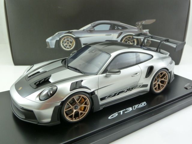 Porsche 911 (992) GT3 RS Weissach Package Gt Silver Metallic 1:18 