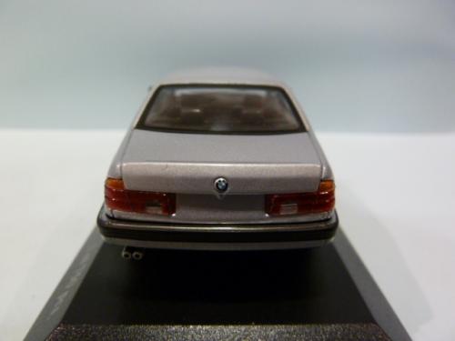 BMW 7 Serie (e32)