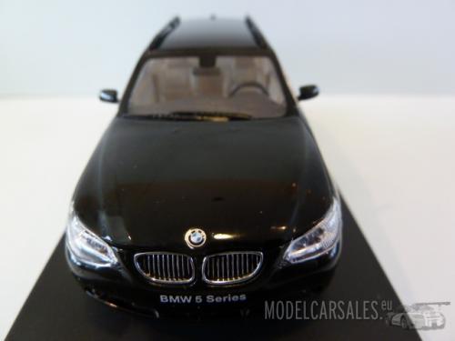 BMW 545i Touring