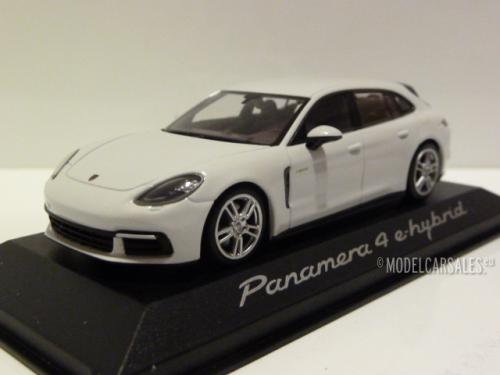 Porsche Panamera S Turismo 4 -E-Hybrid