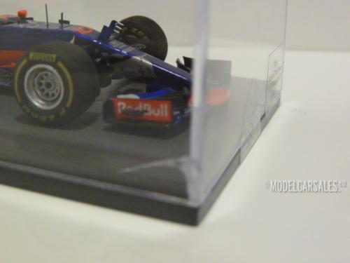 Scuderia Toro Rosso STR12 Renault