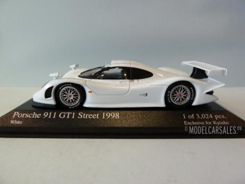 Porsche 911 GT1 Street