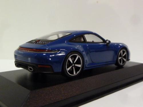 Porsche 911 (992.2) Carrera