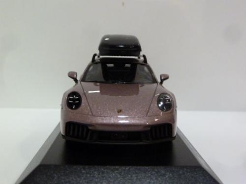 Porsche 911 (992.2) Carrera 4 GTS