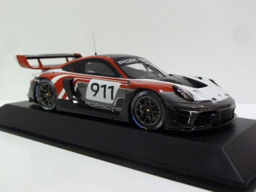 Porsche 911 (992) GT3 R Rennsport Flacht