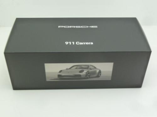 Porsche 911 (992.2) Carrera