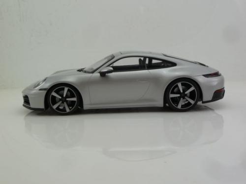Porsche 911 (992.2) Carrera