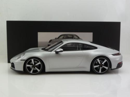 Porsche 911 (992.2) Carrera