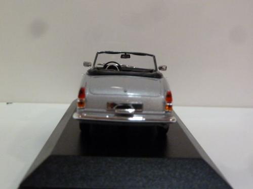 Peugoet 404 Cabriolet