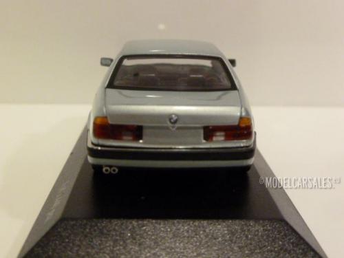 BMW 7 Serie (e32)