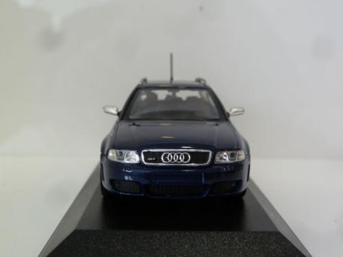 Audi RS4 Avant (B5) Audi RS4 Avant (B5)