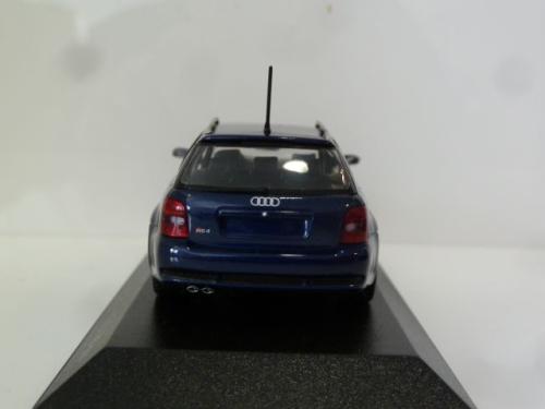 Audi RS4 Avant (B5) Audi RS4 Avant (B5)
