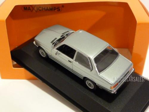 BMW 323i
