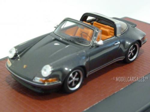 Porsche 911 4.0 Targa `Montreal` by Singer
