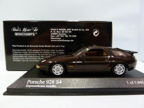 Porsche 928 S4