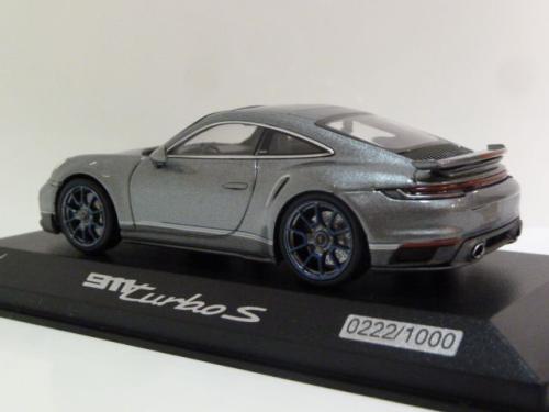 Cadre voiture Porsche 992 turbo S échelle 1/43 - FR