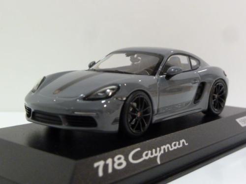 Porsche 718 (982) Cayman