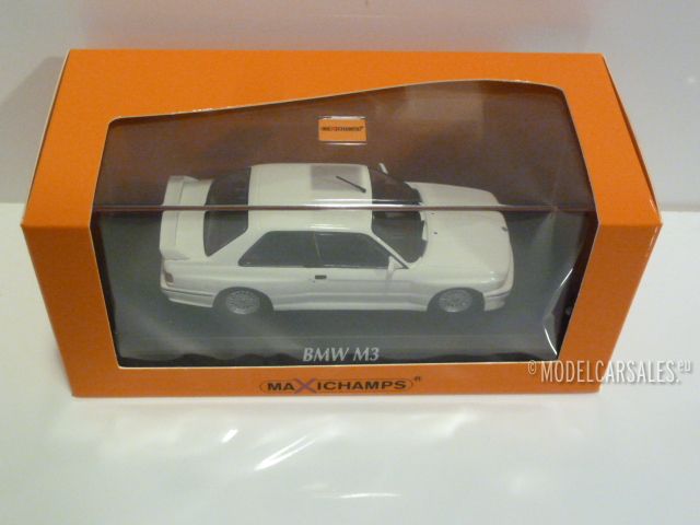 BMW M3 (e30) White 1:43 940020301 MAXICHAMPS diecast model